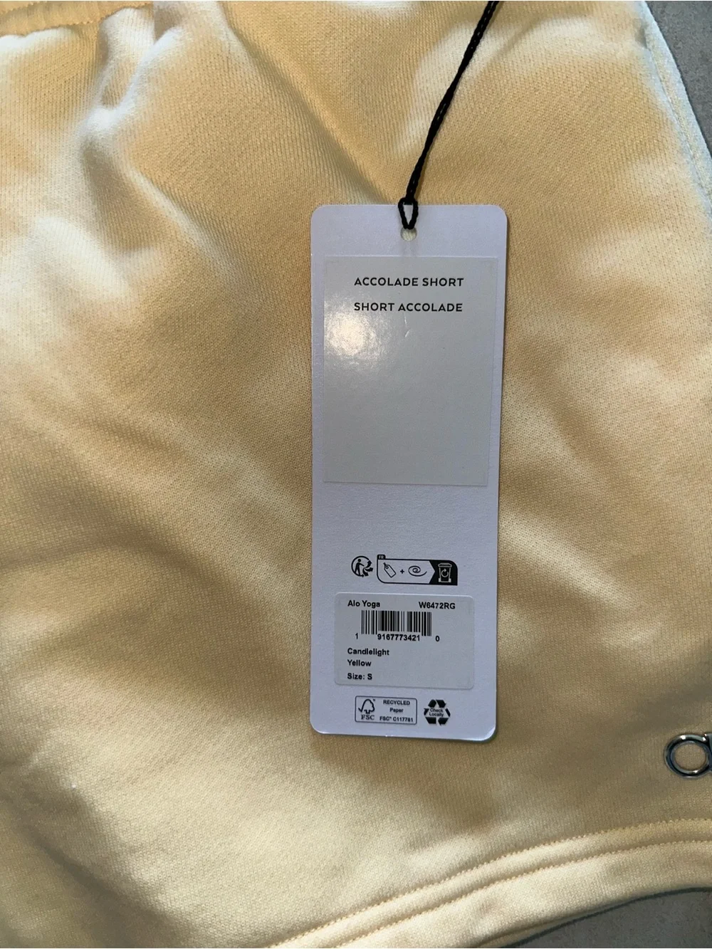 ALO Yoga soft yellow